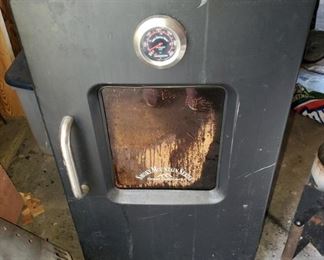 Smokey Mountain Series Smoker