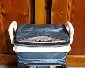 Igloo Cooler w/ Handle/Wheels