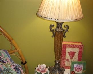 Side table with lamp (one of a pair), vintage Capodimonte roses