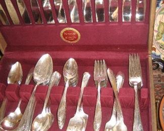 Queen Bess flatware