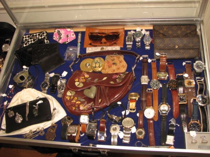 Extensive collection of men's watches and ladies' jewelry, Christian Dior saddlebag