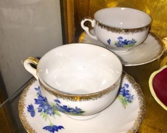 Shelley cups & saucers