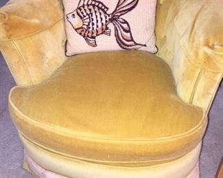2 Pair Vintage Heritage Swivel Arm Chairs