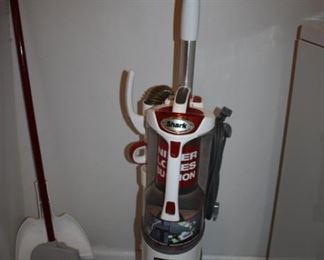 Shark Anti-Allergin Complete Seal Technology Vacuum Cleaner in Excellent Condition!