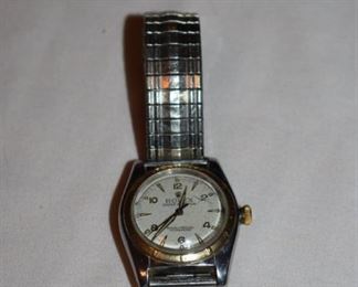 1948 Bubble Back Rolex Oyster Perpetual Wrist Watch 14K Gold comes with the Appraisal. 