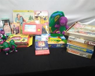  Children's Toy Lot   https://ctbids.com/#!/description/share/184310