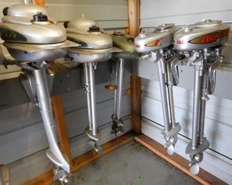 PART OF A LARGE COLLECTION OF 80+ ANTIQUE OUTBOARD MOTORSPART OF A LARGE COLLECTION OF 80+ ANTIQUE OUTBOARD MOTORS