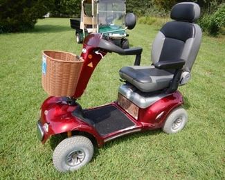 4 WHEEL MOBILITY SCOOTER