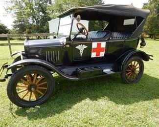 1924 FORD MODEL T TOURING, NEWER TOP AND OTHER MANY OTHER RECONDITIONING ASPECTS, ELECTRIC START, HAS NOT BEEN STARTED IN ABOUT A YEAR OR SO BUT FAMILY AND TRUSTED FRIENDS VOUCH FOR THE FACT THAT IT WILL RUN AND DRIVE WELL FOR IT'S AGE.