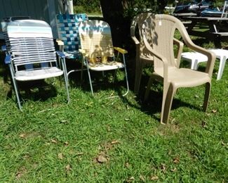 LAWN CHAIRS