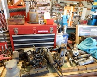 TOOL CHESTS, POWER TOOLS