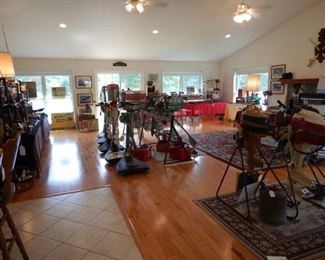 HERE'S THE LATEST IN THE HOUSE PICS FOR THE GREAT ROOM