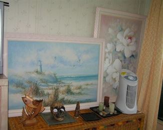 pictures figurines & air cleaner