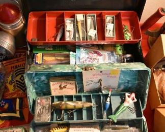 FISHING LURES/BOXES