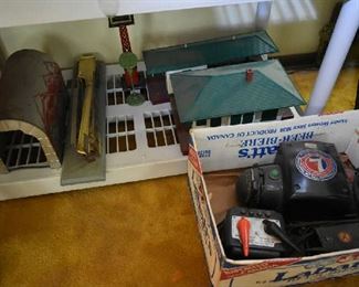 TRAIN ACCESSORIES