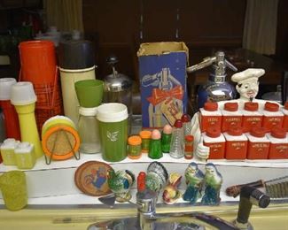 VINTAGE KITCHENWARE