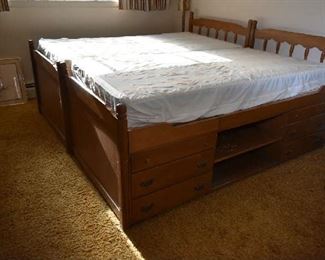 2 TWIN BEDS W/STORAGE