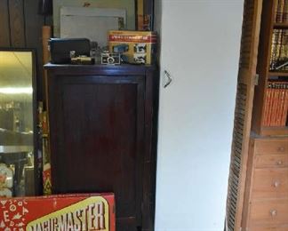 METAL CABINET