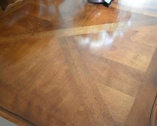 TABLE TOP