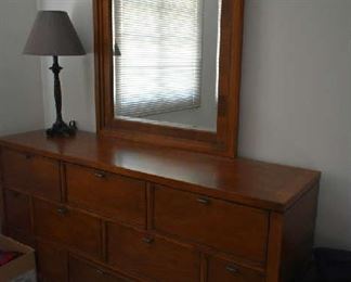 DRESSER W/MIRROR
