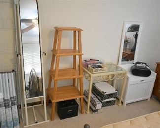 ACCENT FURNITURE