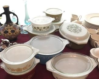 VINTAGE PYREX