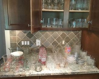 GLASSWARE, MEASURING CUPS