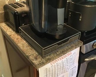 KEURIG & STAND