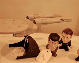 Star Trek Enterprise and figures 