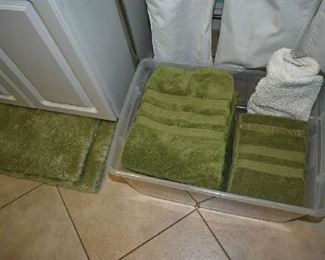 BATHROOM TOWELS