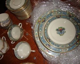 LENOX AUTUMN SET OF CHINA