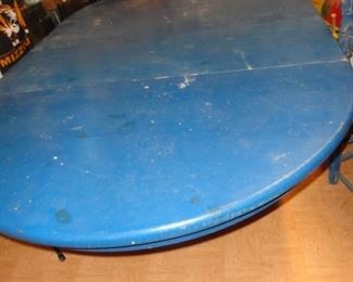 OLD WOOD TABLE WITH 2 LEAVES