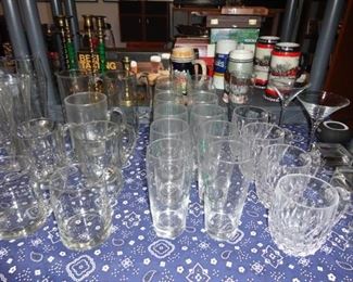 DRINKING GLASSES, MUGS AND CANDLE HOLDERS