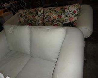 COUCHES