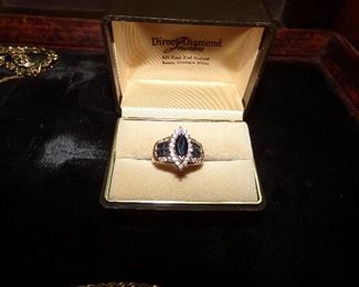 Sapphire/diamond 14kt gold ring