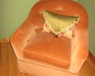 Pair Ethan Allen Seating