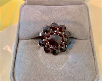 Vintage gold and garnet ring