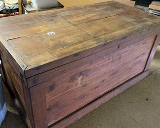 Old pine chest 