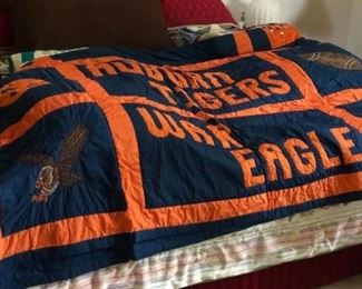Auburn hand made quilt by Mary Brown