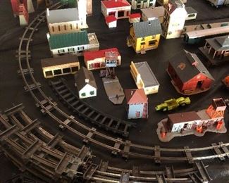 TONS OF VINTAGE TRAIN ACCESORIES!
