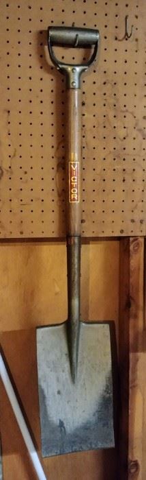 Victor shovel