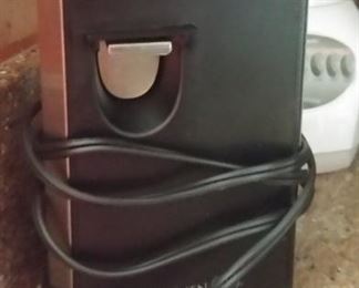 electric can opener
