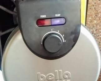 Bella waffle iron