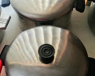 retro pots & lids