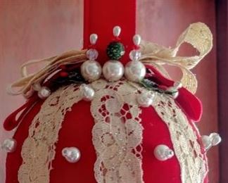vintage Christmas decor
