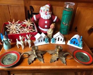 Vintage Christmas Lot     https://ctbids.com/#!/description/share/181591