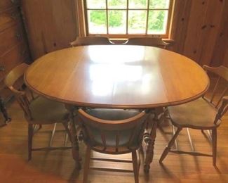 Drexel Furniture Drop Leaf Kitchen Table & Chairs  https://ctbids.com/#!/description/share/181603