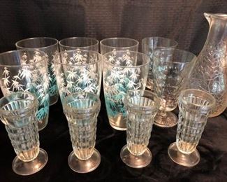 Vintage Glassware Lot https://ctbids.com/#!/description/share/181627