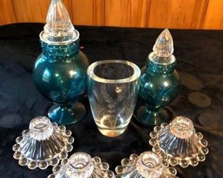 Bergdale Vase & Vintage Glassware https://ctbids.com/#!/description/share/184011