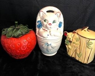 Vintage Cookie Jars https://ctbids.com/#!/description/share/184008